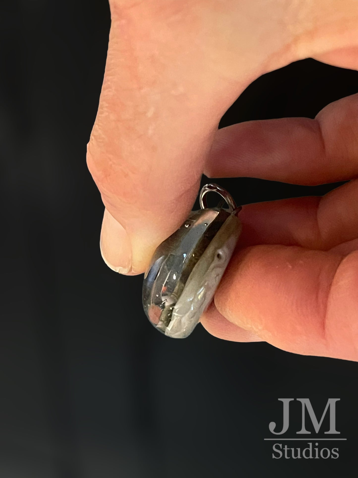 Ghost Pendant (B) 24mm