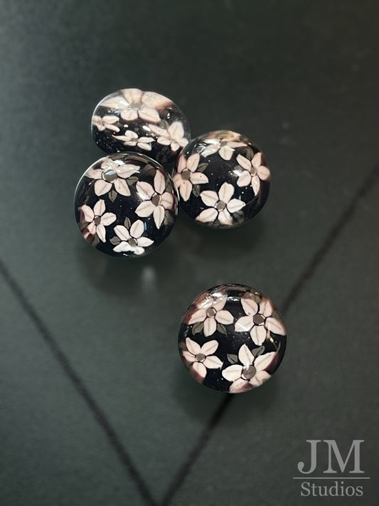 White Flower Checkerboard 14mm
