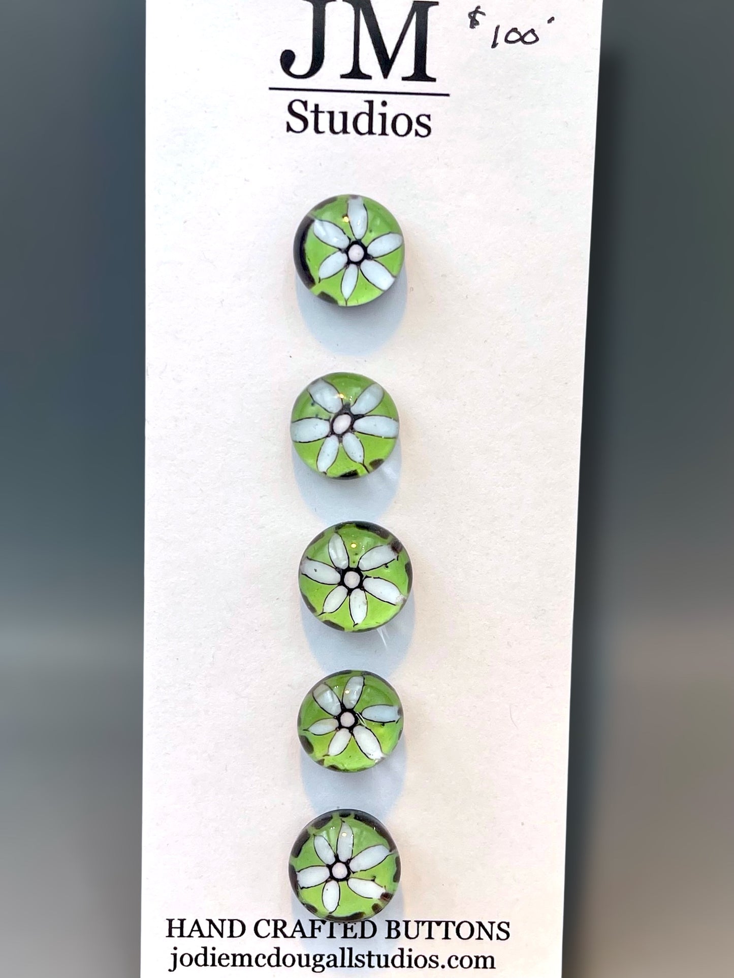 Green Twirl 15mm 5 button set