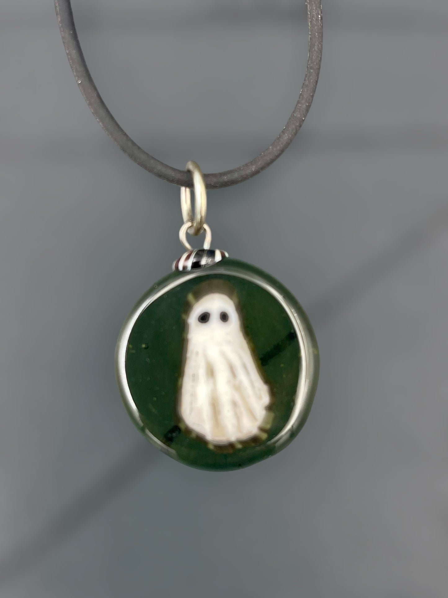 Ghost Pendent