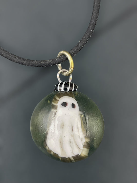 Ghost Pendent