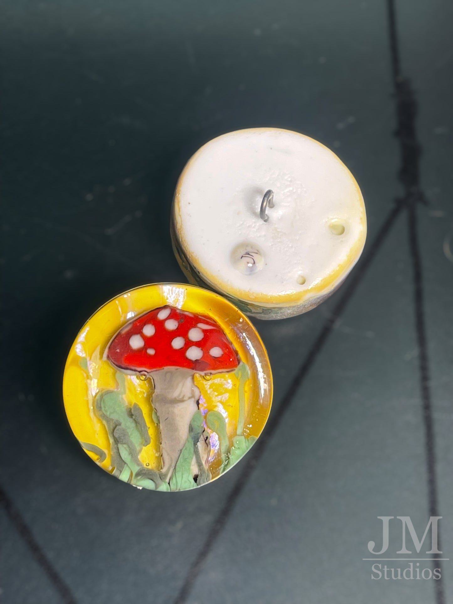 Mushroom Button 1”